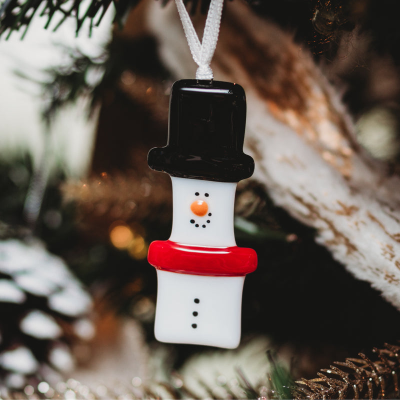 Classique de Noël #1 : gnome, bonhomme de neige rouge & ours polaire