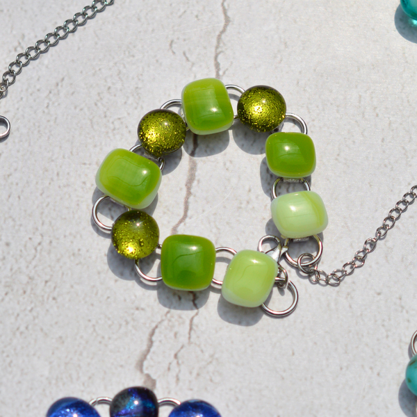 Bracelet Vert Pomme et Lumière – Verre fusionné - Collection Gemstones