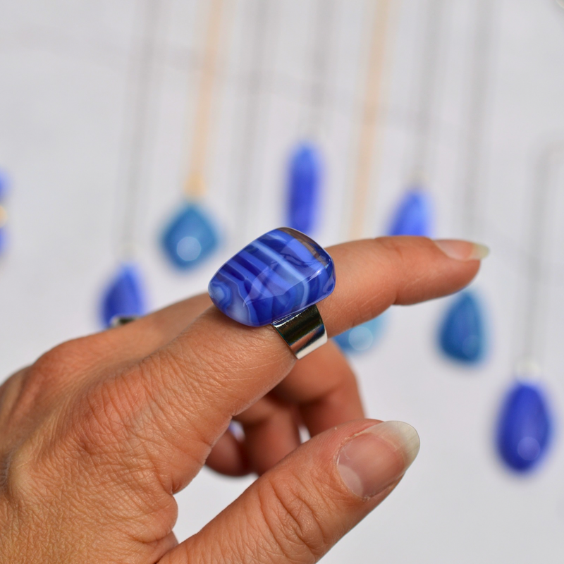 Agate bleue rubanée – Douceur et communication - Collection Gemstones