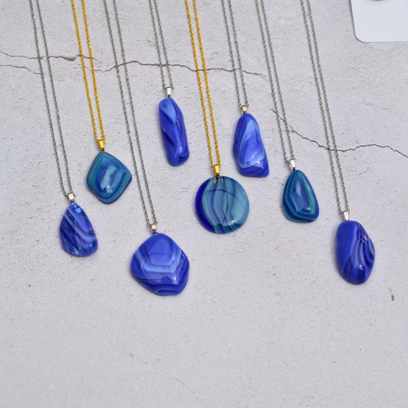 Agate bleue rubanée – Douceur et communication - Collection Gemstones