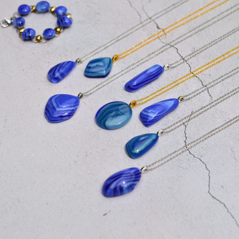 Agate bleue rubanée – Douceur et communication - Collection Gemstones