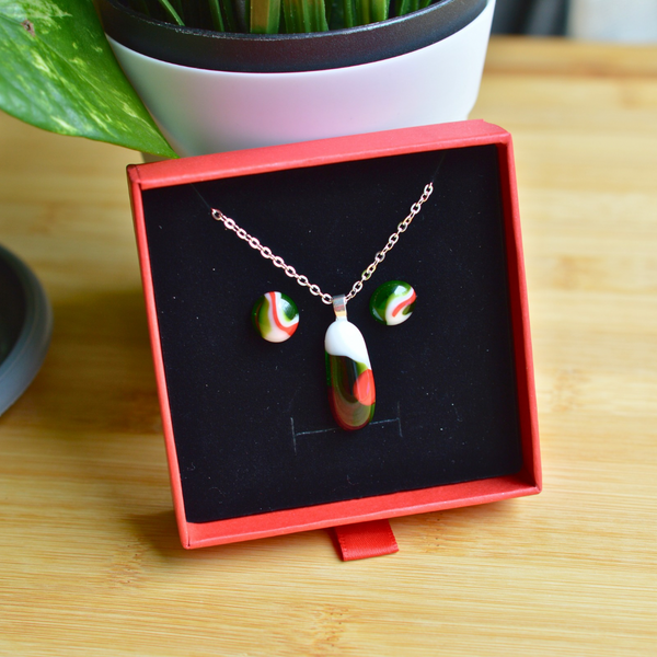 Ensemble collier/boucles d’oreille collection les classiques du pôle Nord #015