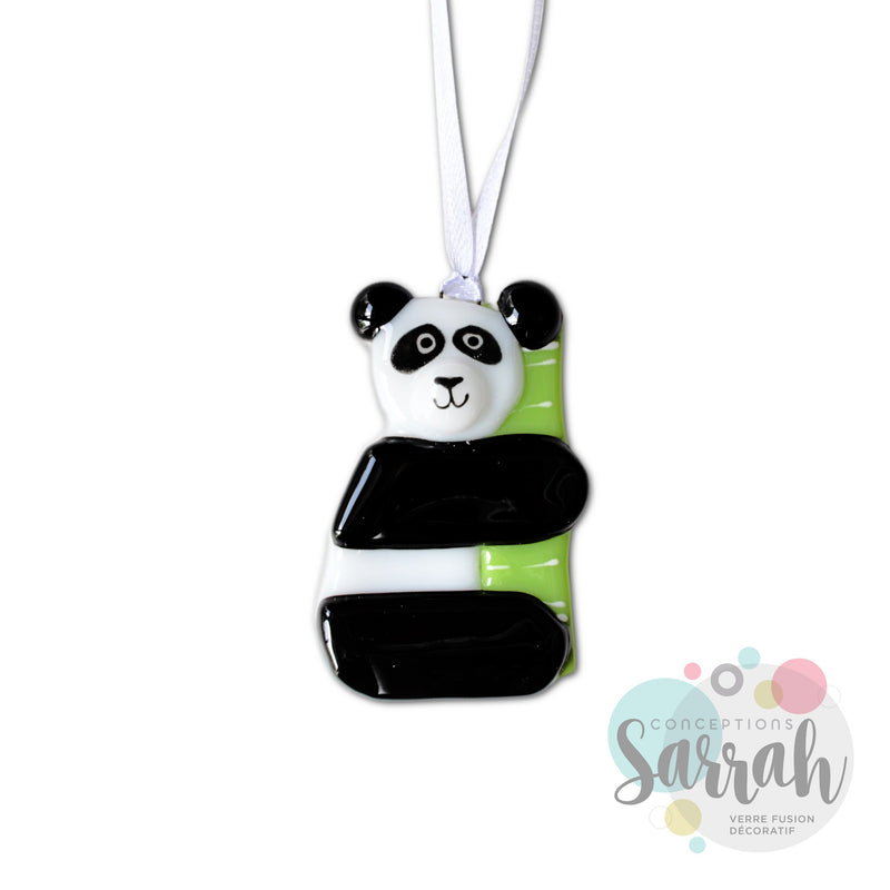Panda noir et blanc à suspendre avec son bambou dans le sapin de noel